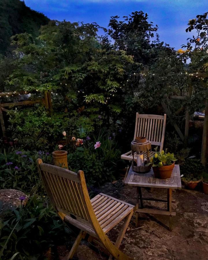 Dove Cottage Bisley  Eksteriør billede