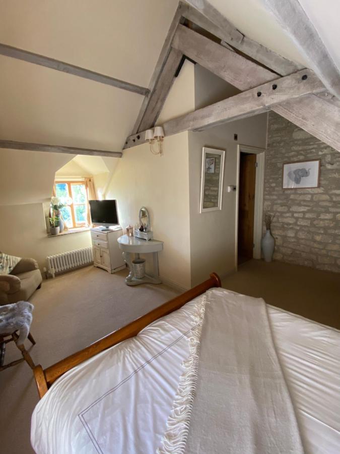 Dove Cottage Bisley  Eksteriør billede
