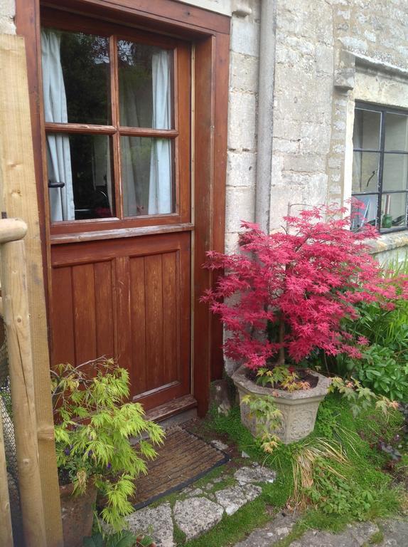 Dove Cottage Bisley  Eksteriør billede